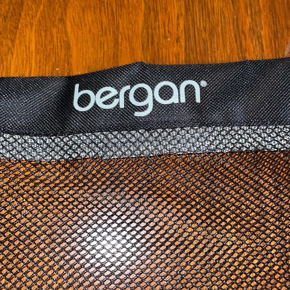 🦮NWOT 🐾🚘Bergan Travel Pet Barrier *easy storage